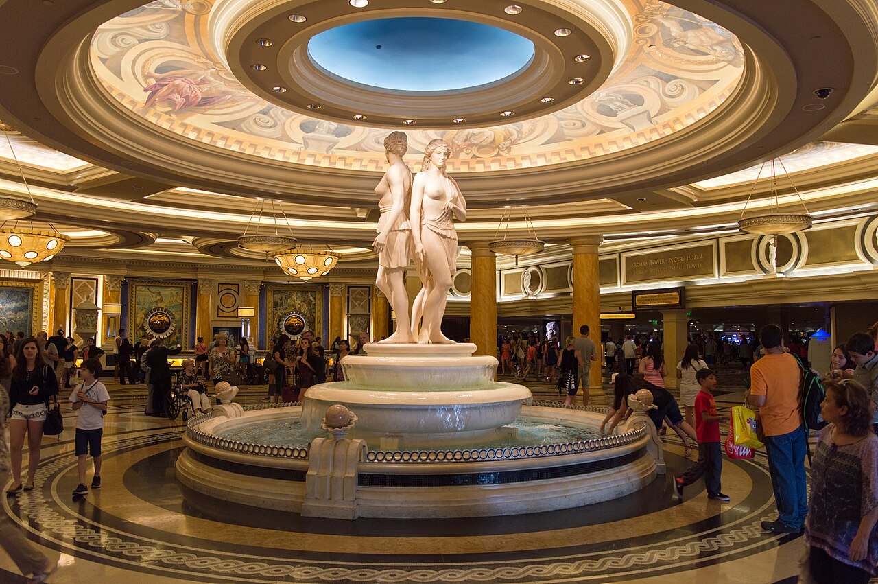 Three Graces fountain in the Caesars Palace lobby.