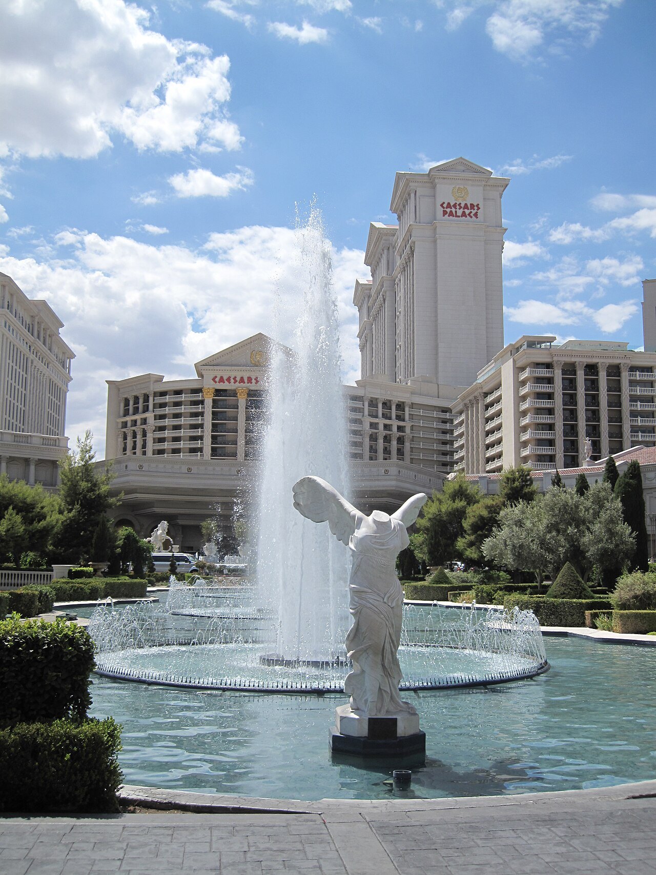 Replica Winged Victory of Samothrace at the Caesars Palace front fountains.